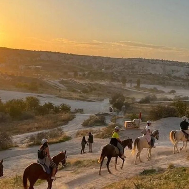 Cappadocia 2 Hour Sunset Horse Tour